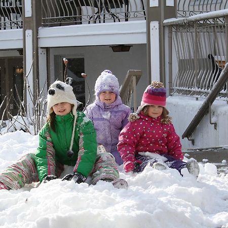 Fern Resort Орилия Екстериор снимка