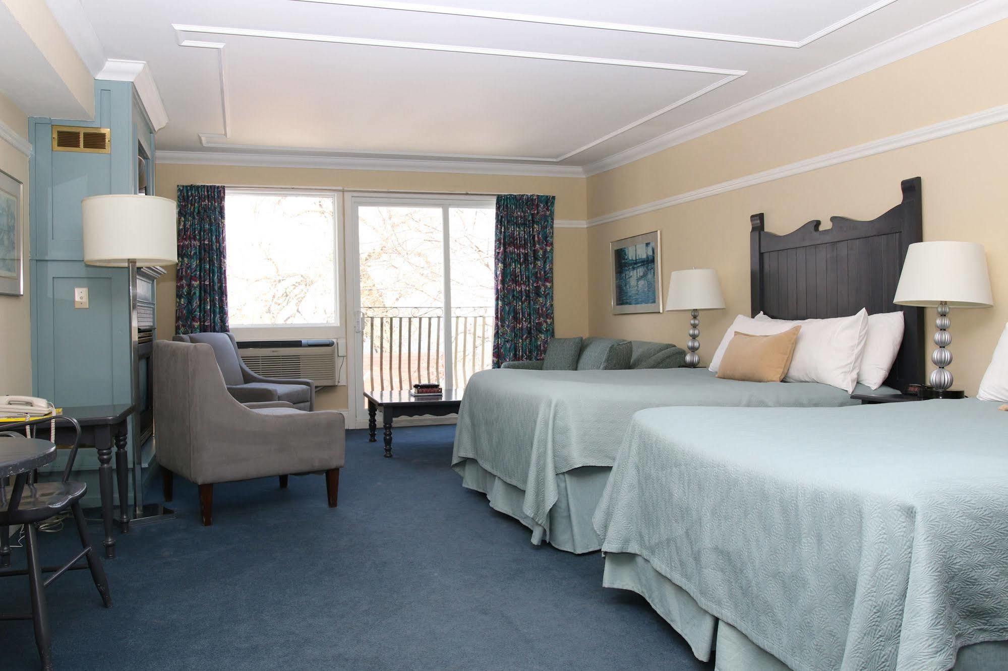 Fern Resort Орилия Екстериор снимка