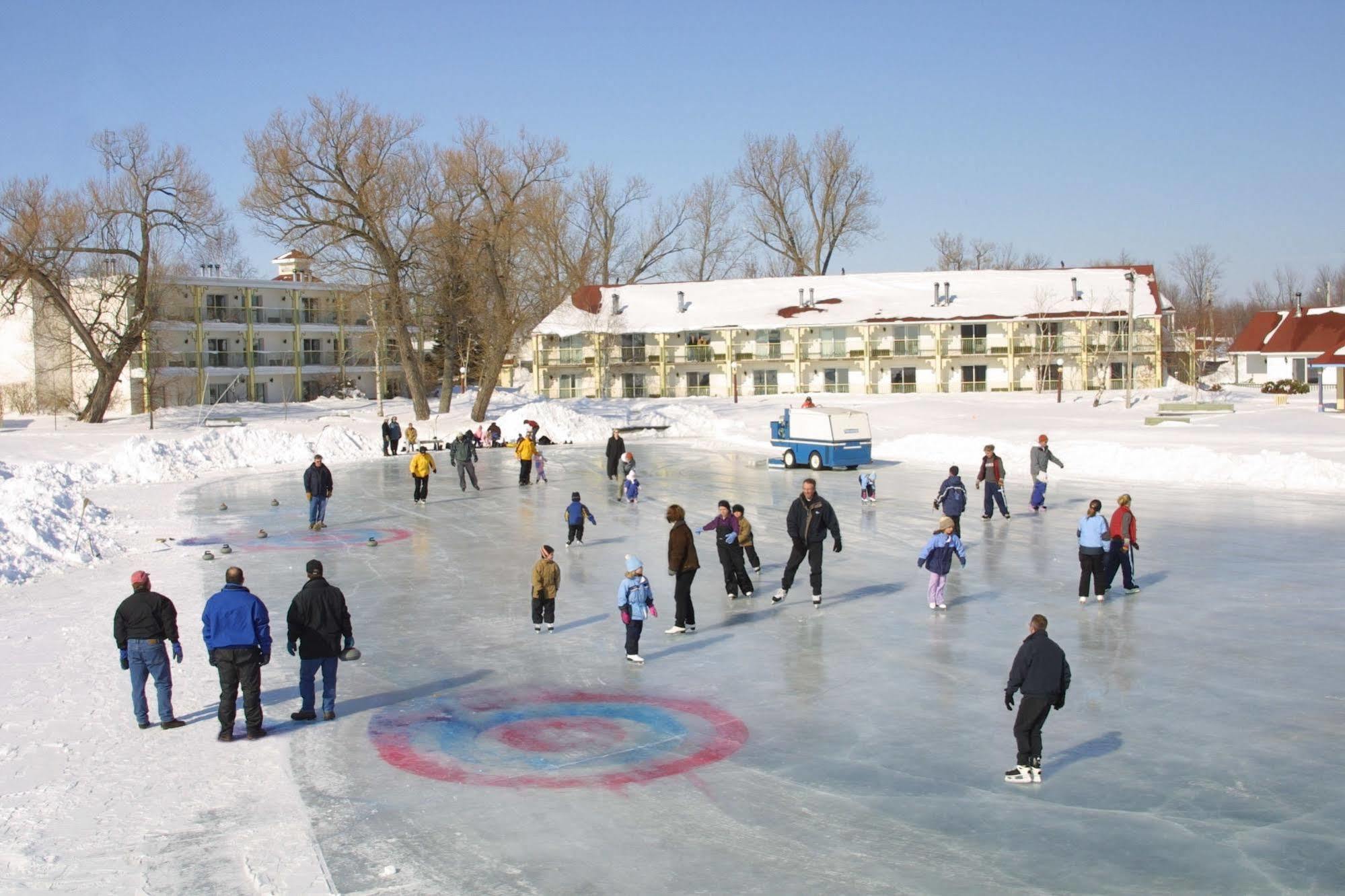Fern Resort Орилия Екстериор снимка