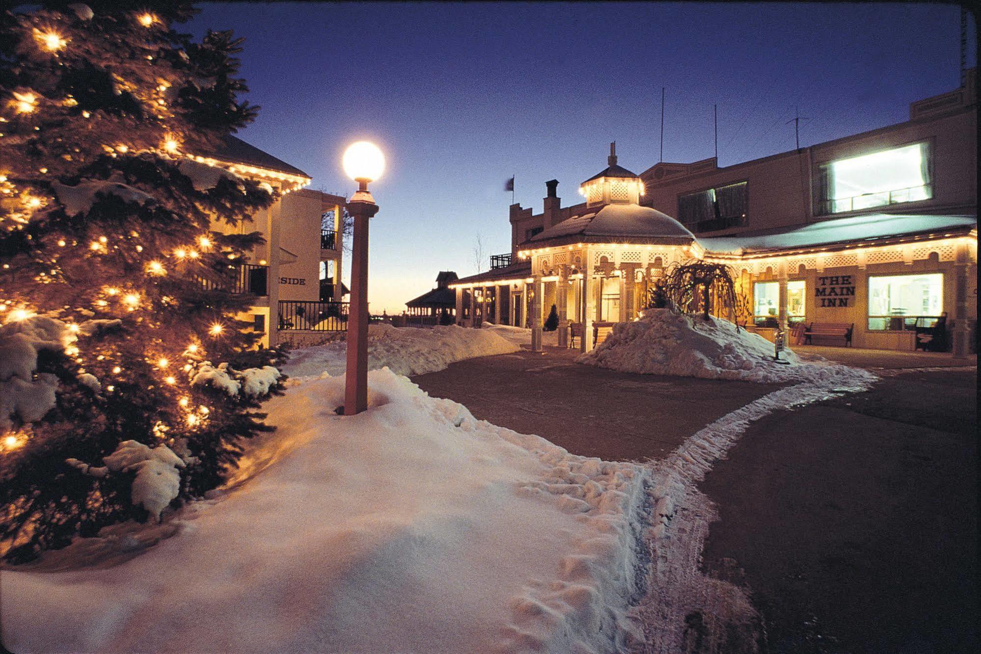 Fern Resort Орилия Екстериор снимка