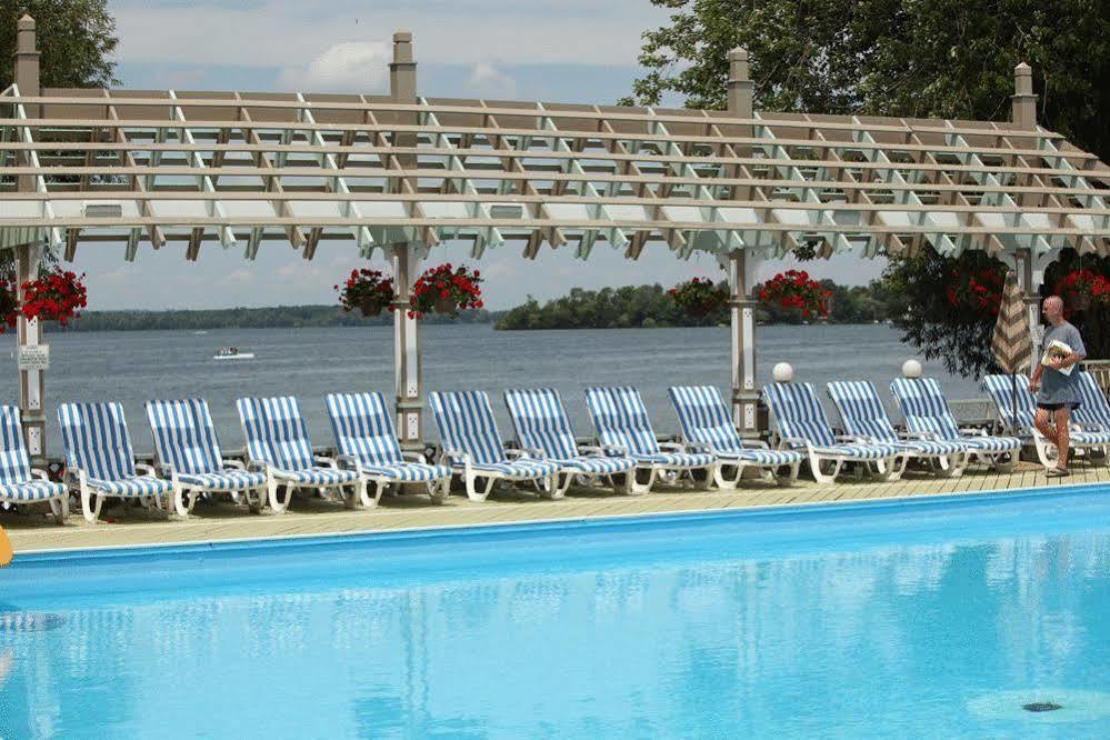 Fern Resort Орилия Екстериор снимка